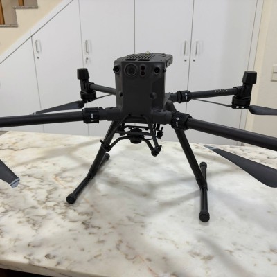 DJI Matrice 300 RTK - 2� M�o